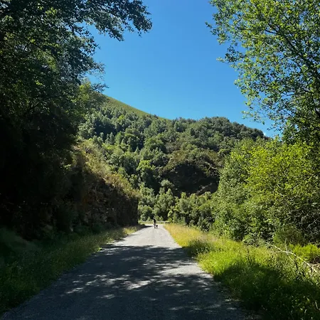 Lar Da Cima Feriehus Folgoso do Courel