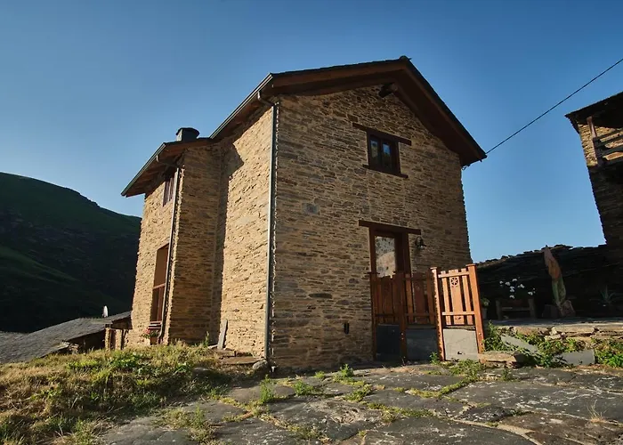 Lar Da Cima Nyaraló Folgoso do Courel